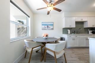 Sun, Sand, Coastal Haven 2 - 7