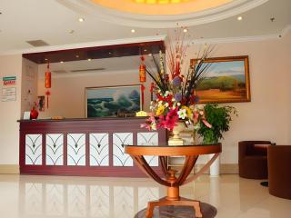 GreenTree Inn Shanghai Xupu Bridge Hotel - 4