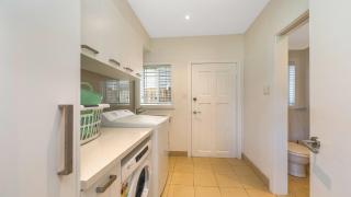 'Footsteps to the Bay' by HolidayCo - 2