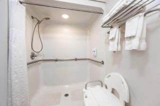 Comfort Inn & Suites Cookeville - 1