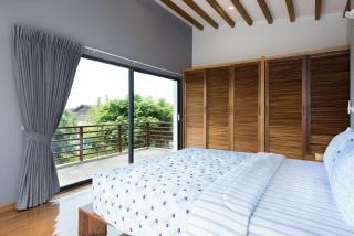 Villa 6 Chic 3-Bedroom Retreat with Pool - 8