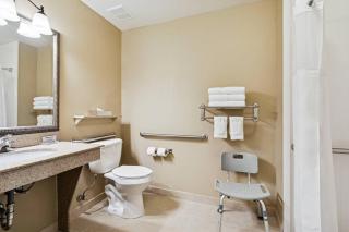 Country Inn & Suites by Radisson, Covington, LA - 5