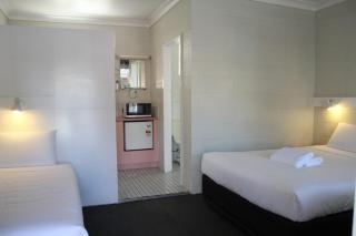 Central Coast Motel - 1