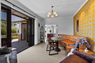 Main House & Guest House - Group Perfect - 5