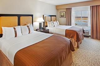 Holiday Inn Hotel & Suites Beaufort at Highway 21 by IHG - 3