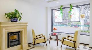 GreenTree Inn Shanghai Jingan Railway Station Xinzha Road Business Hotel - 4