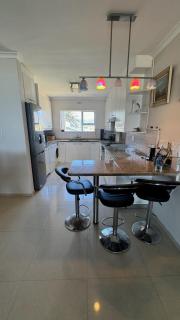 Coastal retreat, walk to the beach - 4