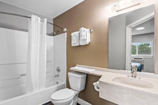 Suburban Studios Stuart near Federal Hwy 1 - Stuart - 4