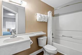 Suburban Studios Stuart near Federal Hwy 1 - Stuart - 1