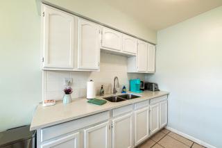 Sun, Sand, Coastal Haven 4 - 2