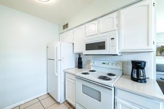 Sun, Sand, Coastal Haven 4 - 1