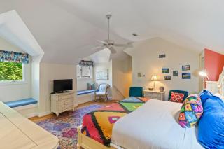 TB127: 127 Turnberry Drive - 2