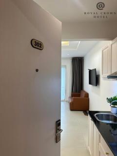 Royal Crown Hotel - 9