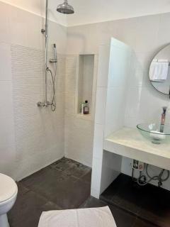 Villa 3 Tropical Oasis with Private Pool - 8