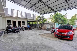 Hotel O Grand Syariah Hagawa Lamongan Near SPORT CENTER LAMONGAN - 2