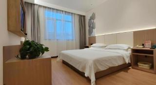 GreenTree Inn Shanxi Jinzhong JieXiu Railway Station Express Hotel - 2