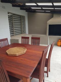 Uvongo Family Home - 3