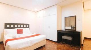 Greenbelt Makati - Vaccinated Staff - 3