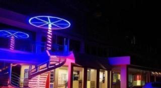 Crystal Palace Hotel - 8