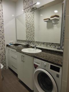 Apartment in city center with a small balcony - Jerewan - 2