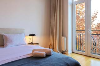 Stylish & Authentic 2BR Retreat in Central Tbilisi - Wehost - 4