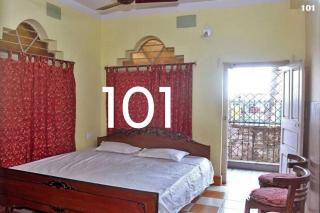 TAKI Suhasini Guest House - 0