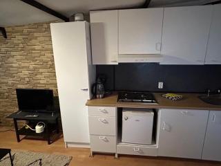 "Honeybee" knusse houten chalet bij het bos - 2