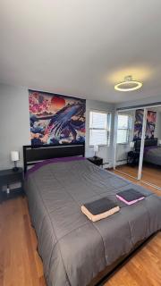 Exclusive 1BR, 2nd floor, near T, free parking - 0