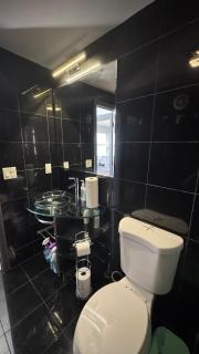 Exclusive 1BR, 2nd floor, near T, free parking - 9