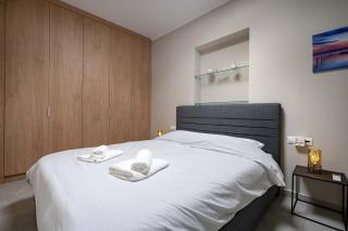 Peristeri Luxury Retreat - 2