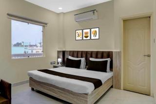 Super Townhouse Oak Kaal Bhairav Temple Varanasi - 9