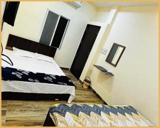 Hotel Shree- Nidhi Premium comfort # Stay Near Mahakaleshwar Jyotirlinga # Railway Station # Free Wi-Fi And Parking Service - Best Hotel In Ujjain - 5