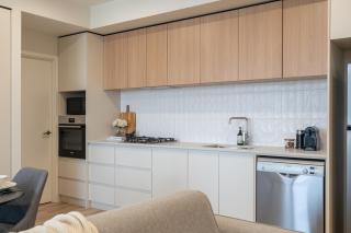 Victoria Tower Luxury High Rise City Stay - 7