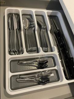 Van House - Brand New 4 BDR Business & Family - 2