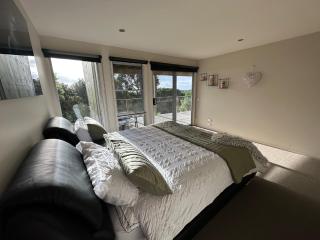 Pikes Point Beach House - 8