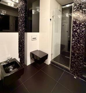 Apartament w samym centrum z parkingiem, Bagno 2 by OhMyHome - 9