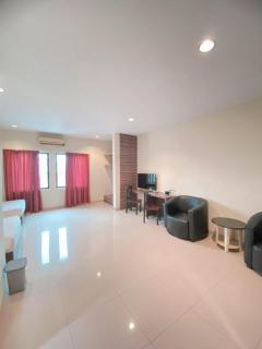 Hotel Beverly Inn Batam Center - 3