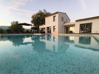 Villa contemporaine 170 m2 haut de gamme piscine - 4