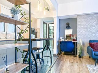 Urban Nest - M&N Condos - 7