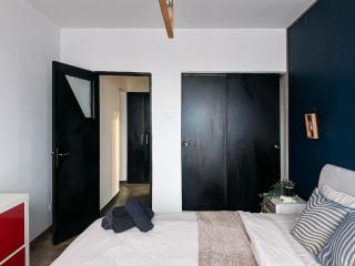 Urban Nest - M&N Condos - 2