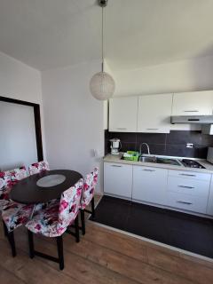 Apartments Tea 944 - 9