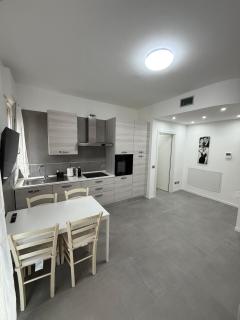 Appartamenti Rugacesio 24 - C - 7