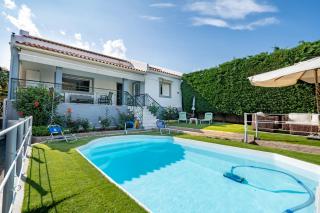4 Bedroom Villa with private pool in Lagonisi - 8