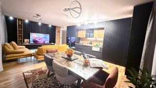 Elegancy, Technology and Private Garden in Downtown - 4