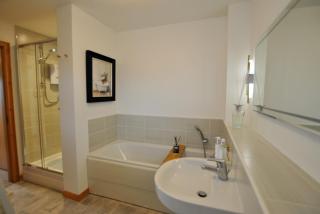 Seaside Nook- stylish stay by the sea - 7