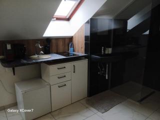 HONOR - Green Room - 9