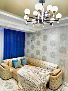 Bobur Elite 73 by Royal Rentals - 3