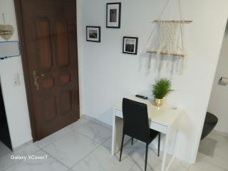 HONOR - Green Room - 4