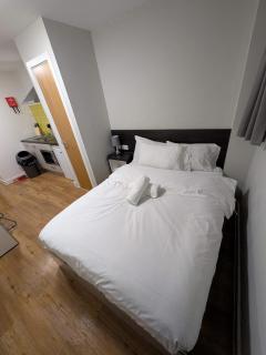 Modern Studio Apartment in Central Newcastle - 1