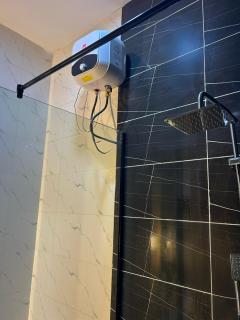 Shortletbylolami - 1